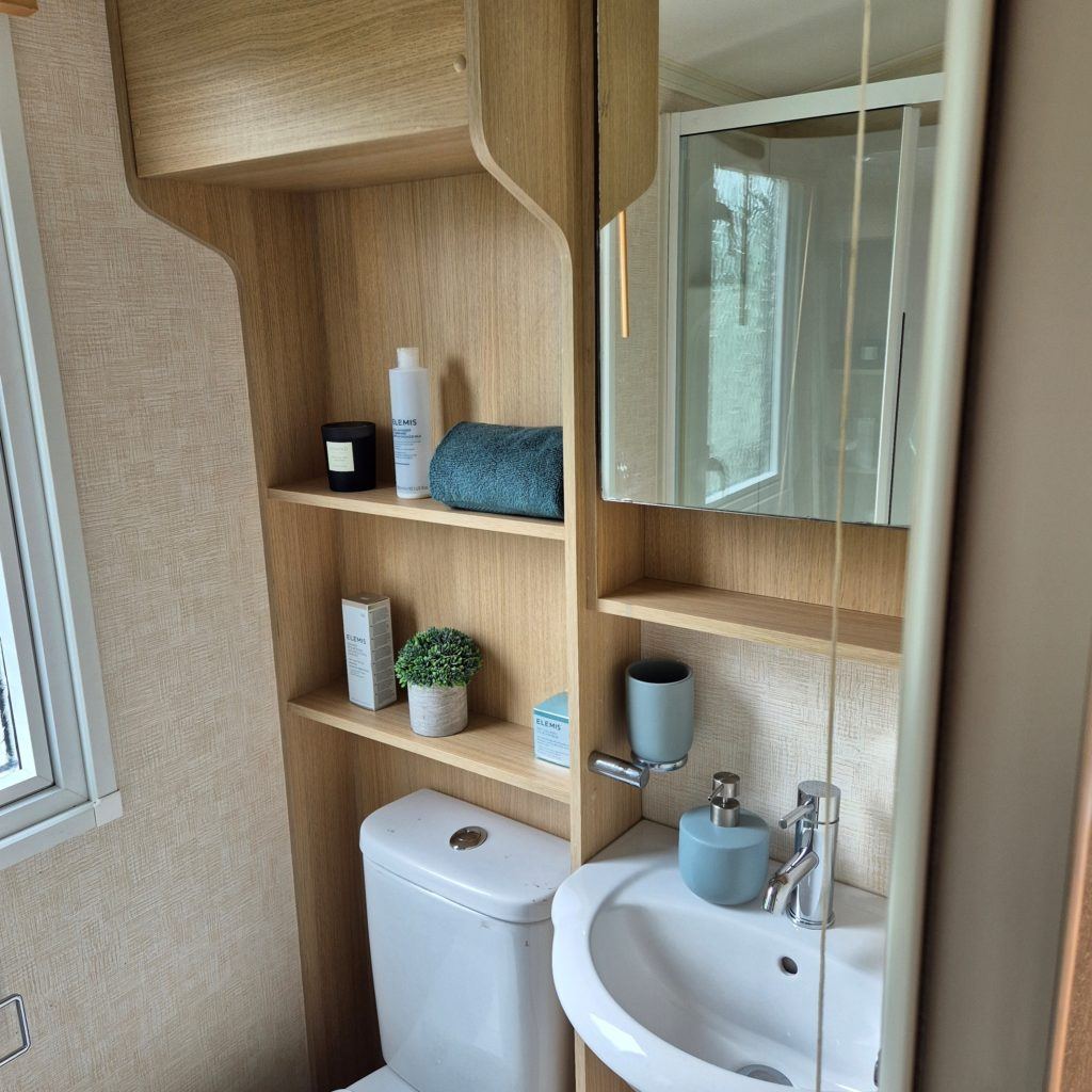 Swift Bordeaux - Image 15